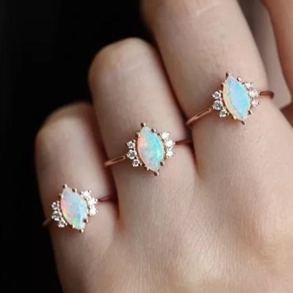 NEW 18K ROSE GOLD OPAL RING, CUTE RING, SHINY RING. - Picture 4 of 6